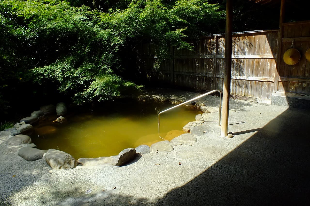 Ueyama Ryokan onsen